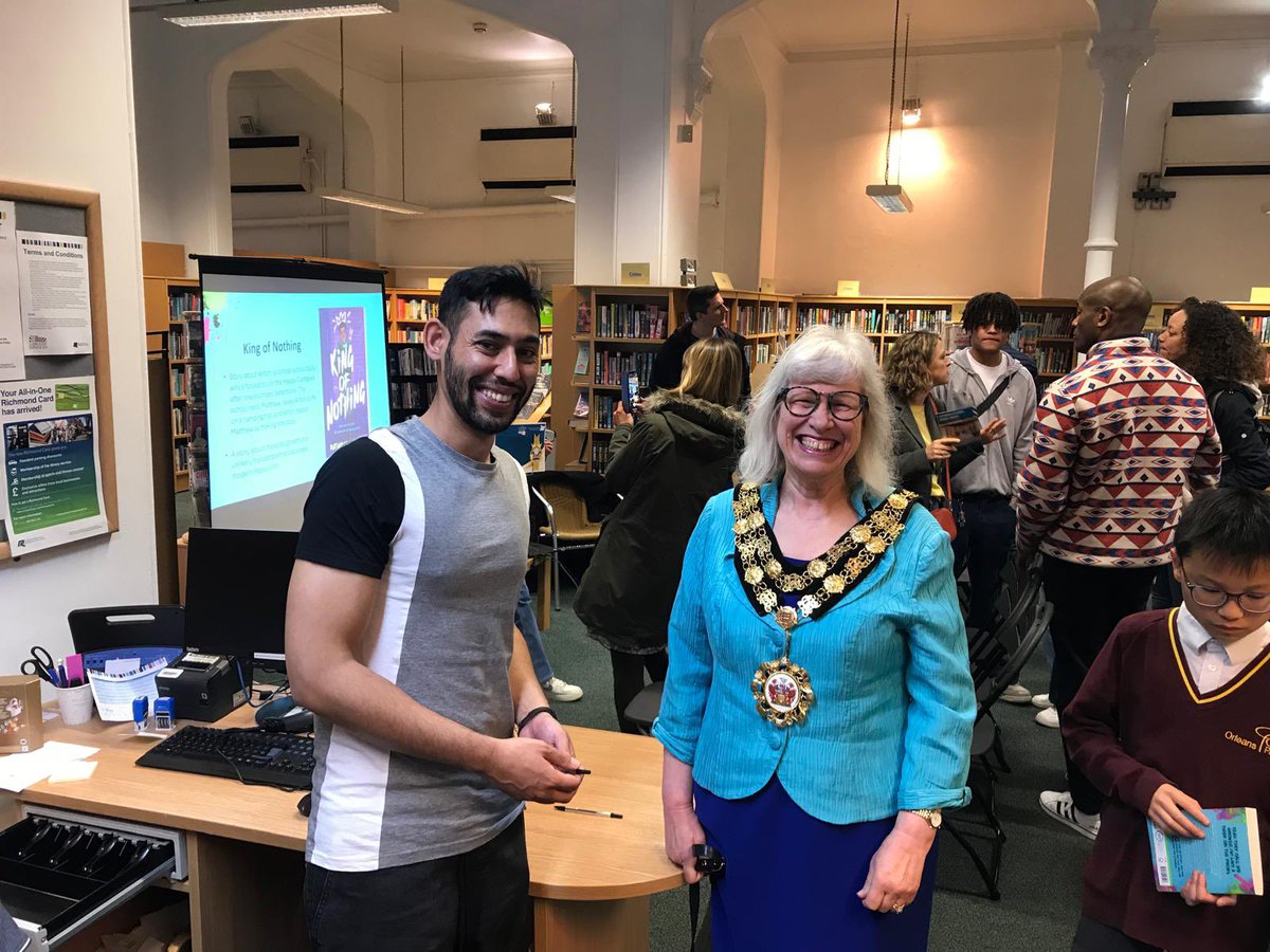 What a great idea encouraging young people to continue reading. Great to meet Nathanael Lessore, Children’s Author, at the Cover Story Event, Richmond Library yesterday. Reading is a life long love of literature & should be encouraged. Thanks.