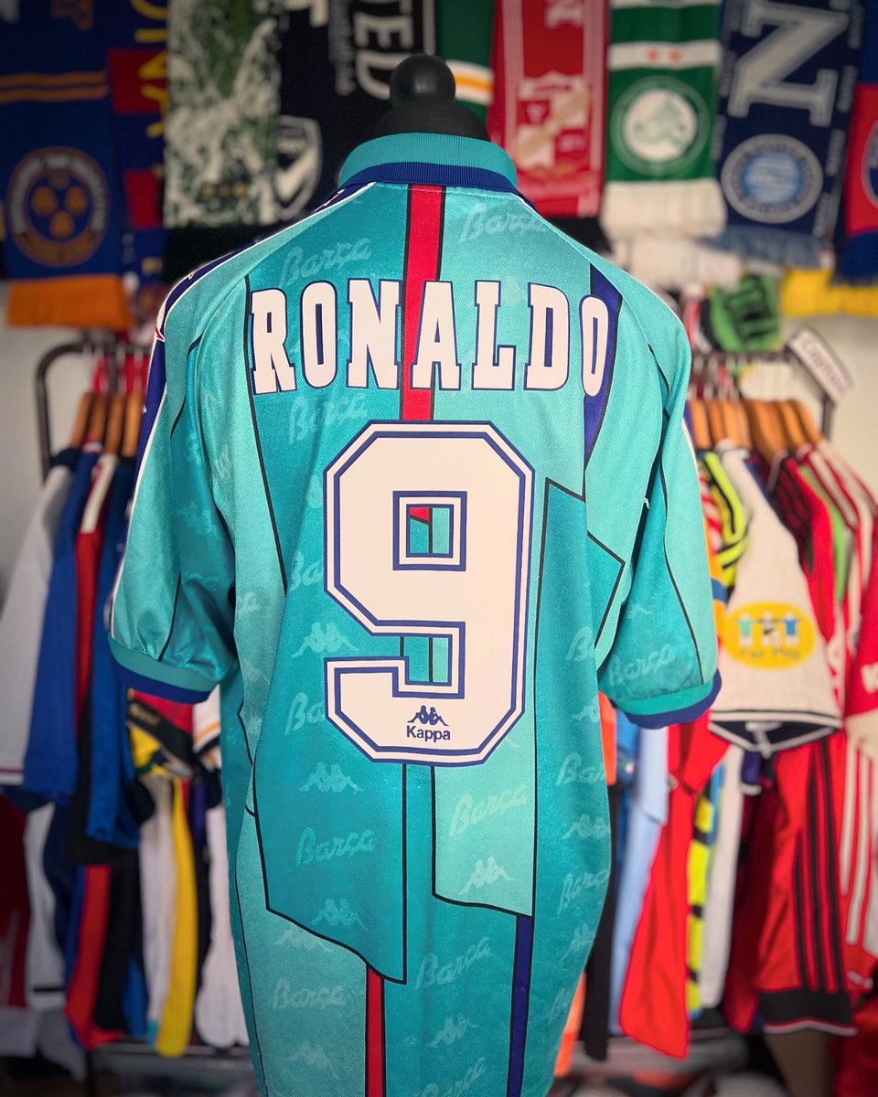 🚨DOUBLE PRINT CLAXON🚨 ⚽️ 9 RONALDO 🇧🇷 📆 FC Barcelona - Home