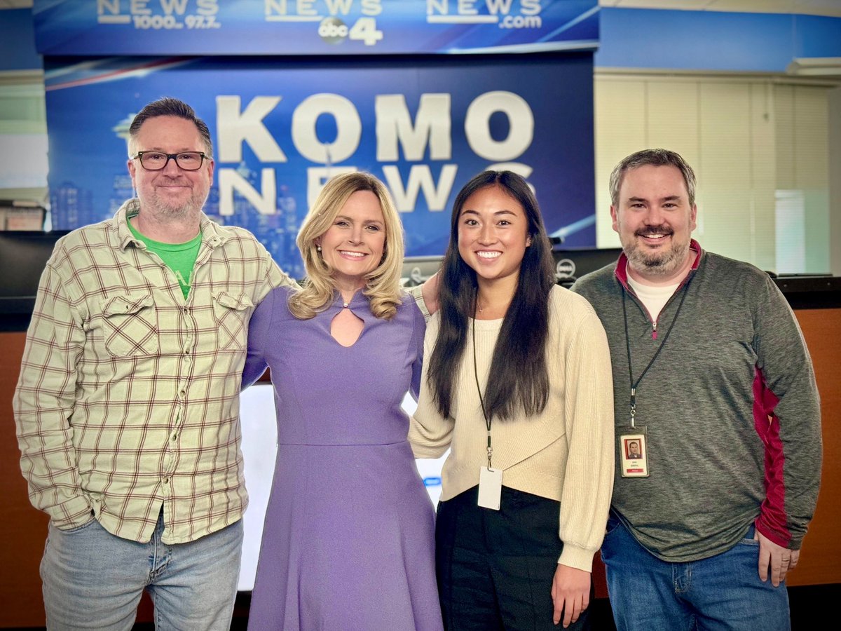 Go ‘stangs! 💚🐎💛 Here’s to 30-ish years of Redmond High at @komonews. 6 pm guru @producerdoom and I are class of ‘91, 5 pm producer @DanGrohl is circa 2002, and our weather intern Haley (@UWAtmosSci & @TheUWDawgcast senior) graduated in 2020. @LakeWashSchools