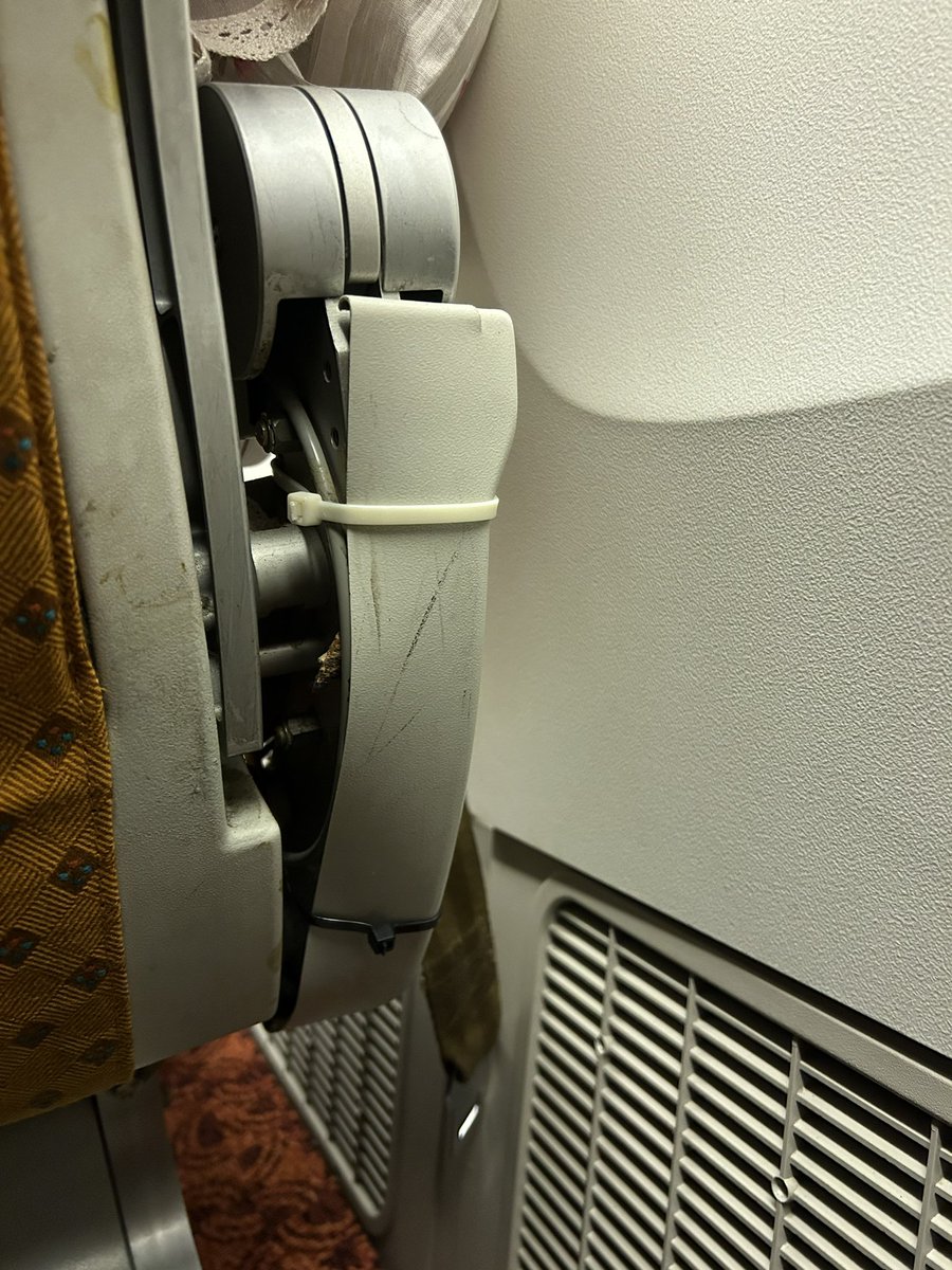 After paying thousands of dollars this is what we are getting in @airindia
Flight delays by hours, broken seats, broken entertainment systems, and rude staff… Well going @airindia 
#shame