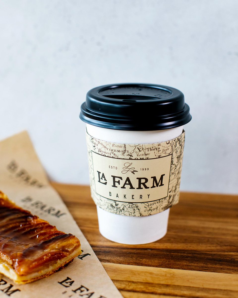 🍞 @lafarmbakery appreciation post 🍞 What's your favorite thing to get at La Farm? 📍 Terminal 2, Marketplace