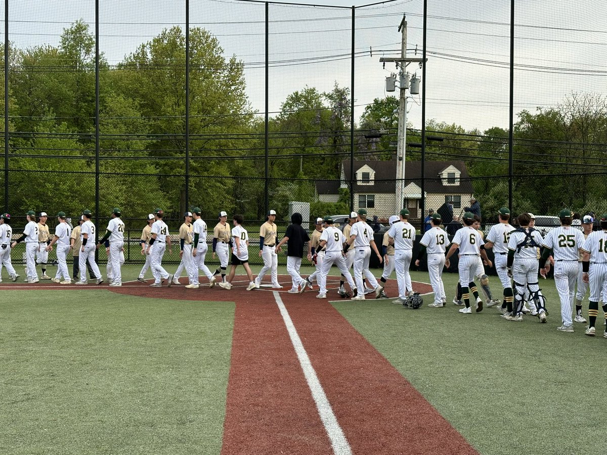 The Stangs defeat Roxbury 6-4 in the 1st Round of the MCT! @MontvilleBBall will travel to @DelbartonSports tomorrow 5/4 at 2PM #MustangPride #GiddyUp #MCTBaseball @MontvilleTwpHS @MontvilleTwpSch @MontvilleTAP @drtagorman