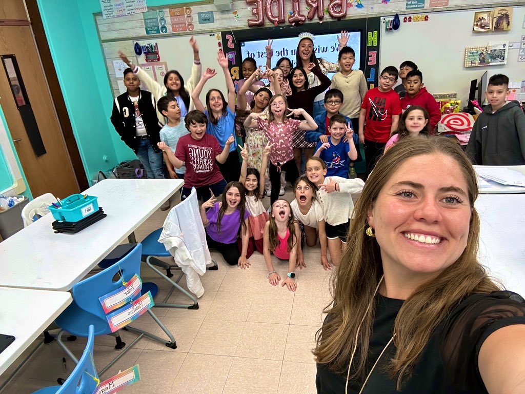 Showered our bride to be! 💗 Thankful for our parents and learners for helping me make this day extra special for the best there is <a href="/Ms_Jahelka/">Jacqueline von Bargen</a>!! 😊