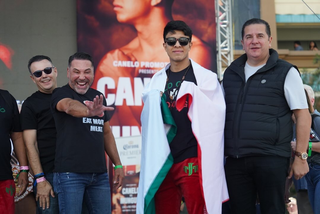 #Zona3Deportes | ¡Listo el pesaje! 🔥🇲🇽

'Canelo' Álvarez y Jaime Munguía superan el pesaje previo a su pelea en Las Vegas 🥊

Este sábado habrá choque de mexicanos por los cuatro cetros mundiales supermedianos🔝😎 

📸 Zanfer.