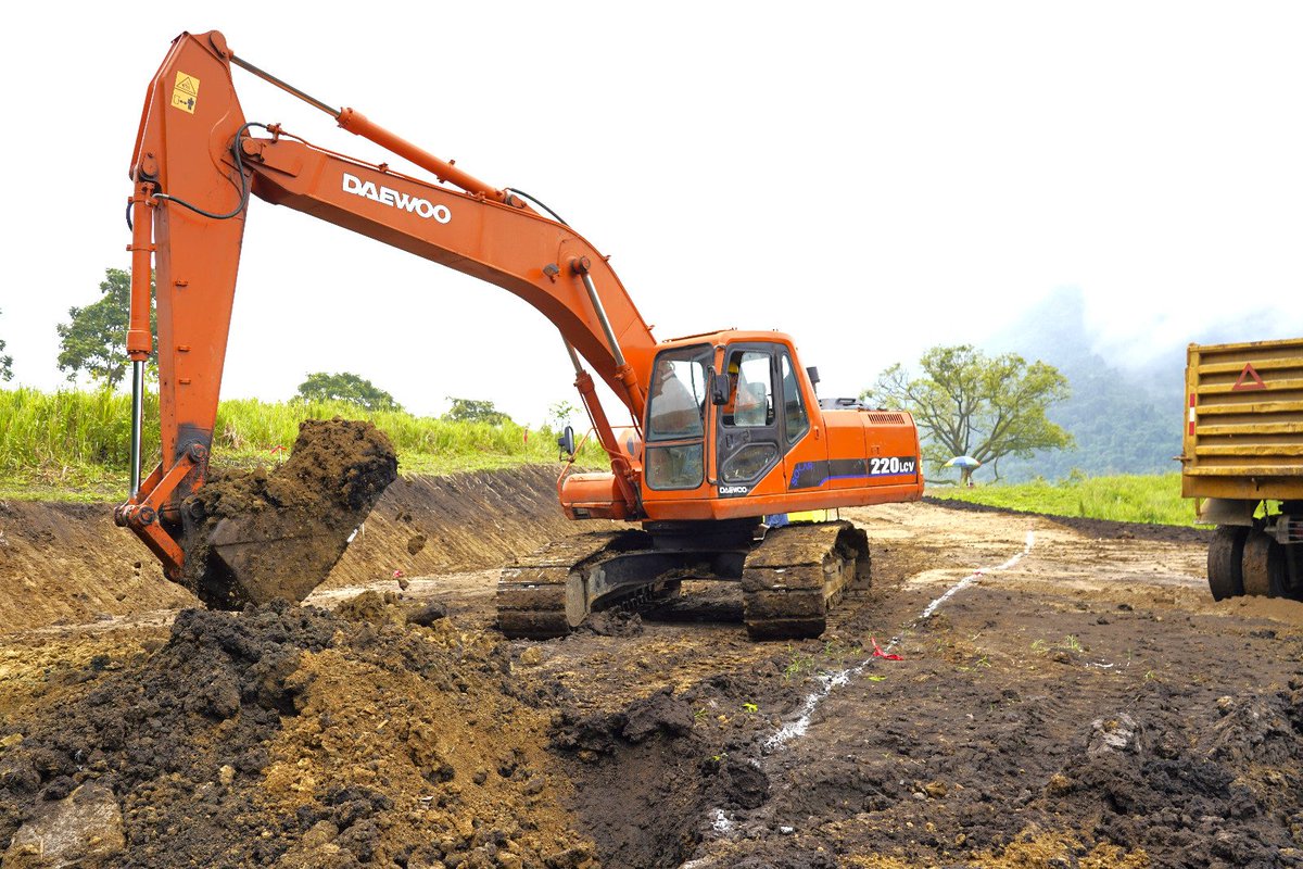 Maribel Celorio vive en la parroquia San Plácido, en Portoviejo, y expresa su alegría por el avance del Plan Triple AAA, que pondrá fin al antiguo sistema de agua entubada. 'Es una gran obra de la Alcaldía de Portoviejo que beneficia a mi pueblo y a las demás parroquias rurales'.