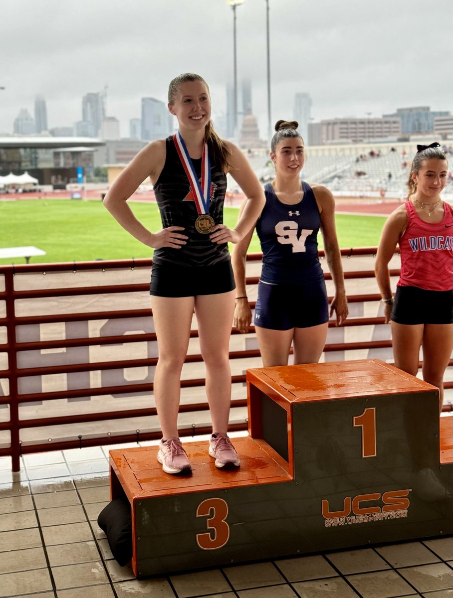 Let's hear it for another STATE MEDALIST with AHS sr Taylor Hindman winning bronze 🥉 in the pole vault at the Class 5A #UILState Track & Field Championship today! Taylor cleared 12-foot-6 for her second-straight medal in the state championship meet! 👏 Congrats! #AllinAledo
