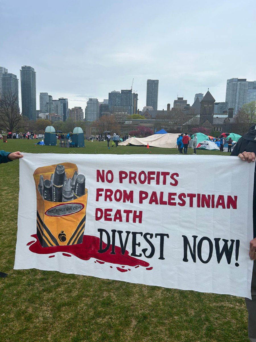 @PalestineLabour #onted workers joined many of our former students in the @occupyuoft encampment today demanding Divestment from Palestinian Death. We demand @OTPPinfo divest as well. @otffeo members! Sign here to support! worldbeyondwar.org/otpp/ #onpoli #FreePalestine