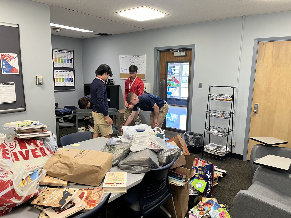 This year, Gavin Wilczewski '26, founded and moderated our new Mustang Scholars Club, which helps students in need of tutoring in any subject area. Over the last few weeks, the club held a Summer Book Drive collecting over 4,500 books for parishes in need. Great work, Ritamen!