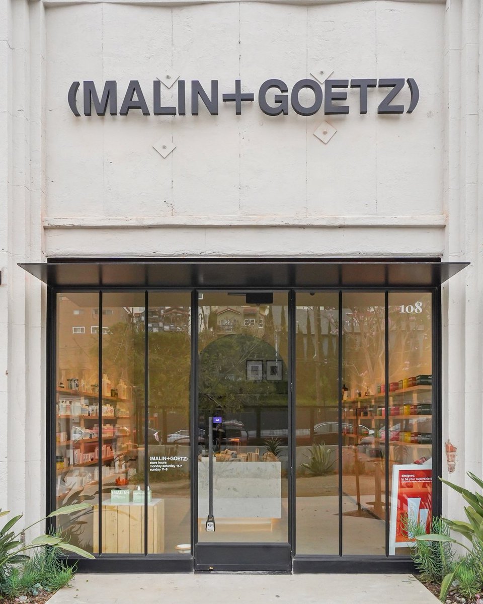 econstructinc's tweet image. We&apos;re thrilled to have partnered with malinandgoetz on their stunning new Venice and Silverlake stores!  These spaces embody inclusivity, sustainability, and the brand&apos;s clean skincare philosophy. #econstruct #sustainabledesign  #LAConstruction bit.ly/4diT1vT