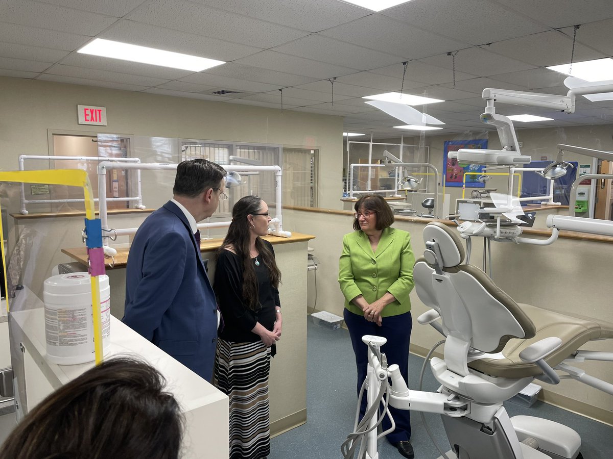 Access to high-quality, affordable dental care is crucial to people’s overall health and well-being. It was great to visit @NHTI’s dental clinic today and discuss their work to grow New Hampshire’s dental workforce and provide affordable services to Granite State communities.