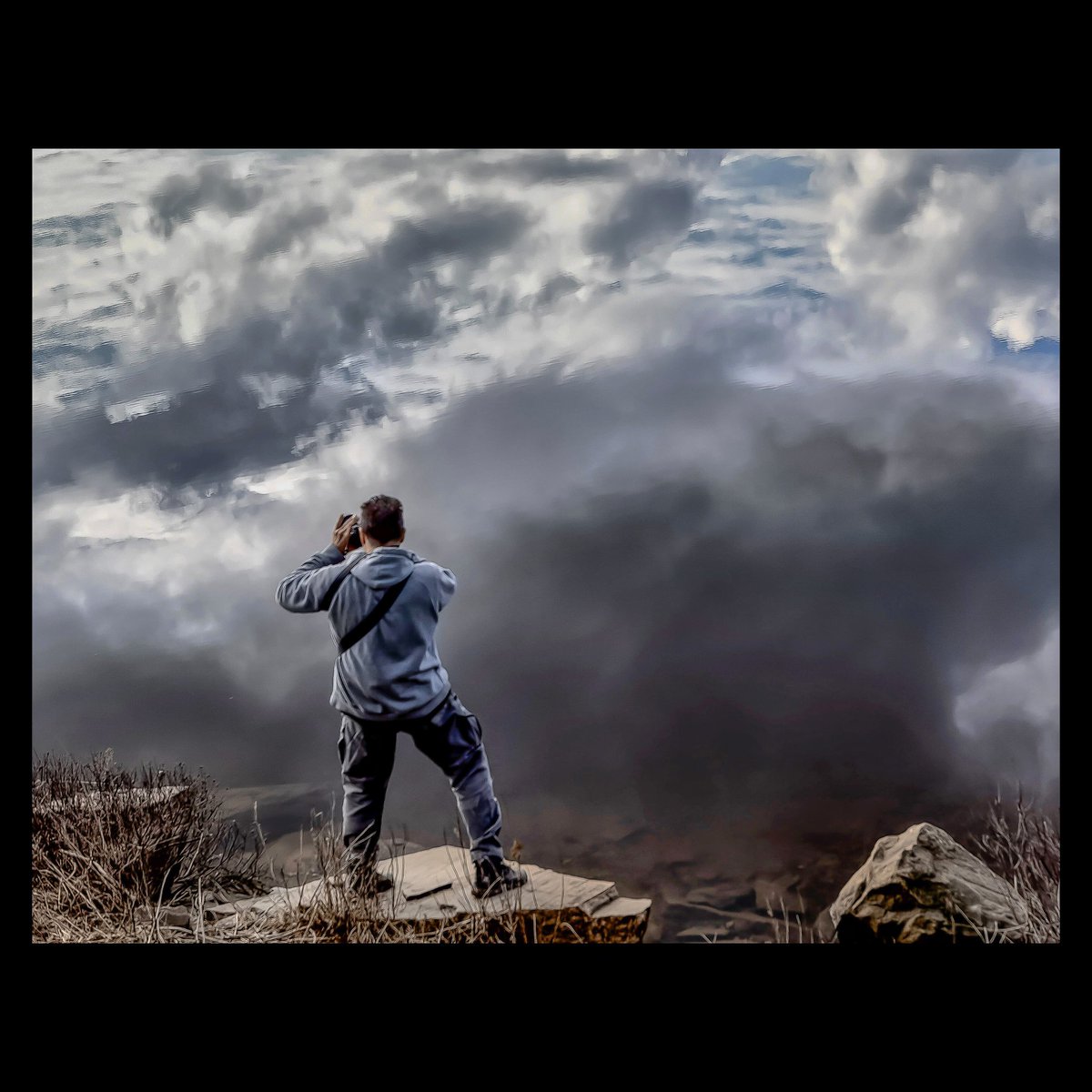 'NORTHERN DREAMS' instagram.com/p/C6ImiSQugog/… ... It was nice, to have someone take a picture of me taking a picture... Surreal... #AlgonquinPark #LakeOfTwoRivers #Spring #Sunrise #Landscape #OntarioParks #PicOfTheDay