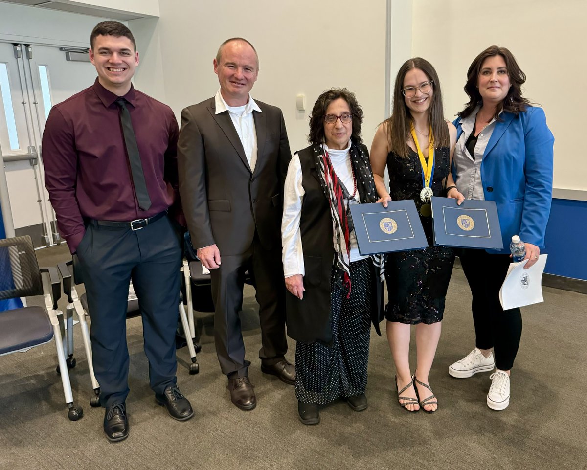 SUNYPolyInst's tweet photo. Congratulations to all of the students recognized during this afternoon's Academic Awards Ceremony. We are so proud of you, and all of the members of the Class of 2024! The countdown begins as Commencement is less than 24 hours away.
#Sunypolygrad #Sunypoly2024 #Sunypoly https://t.co/ZaZ54AgU1S