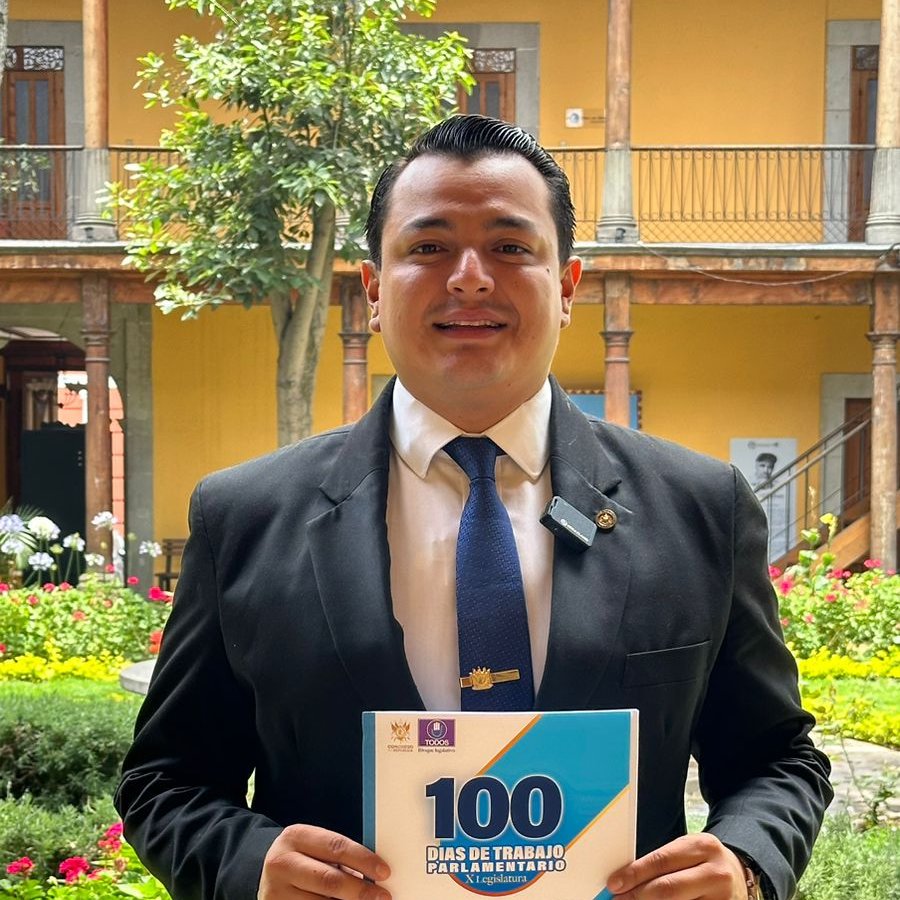 El diputado distrital @ByronRodriguezP –Todos- presentó su informe sobre los primeros 100 días en su función de legislador representante de Quetzaltenango ante el Congreso, con la presencia diferentes medios de comunicación de la localidad.