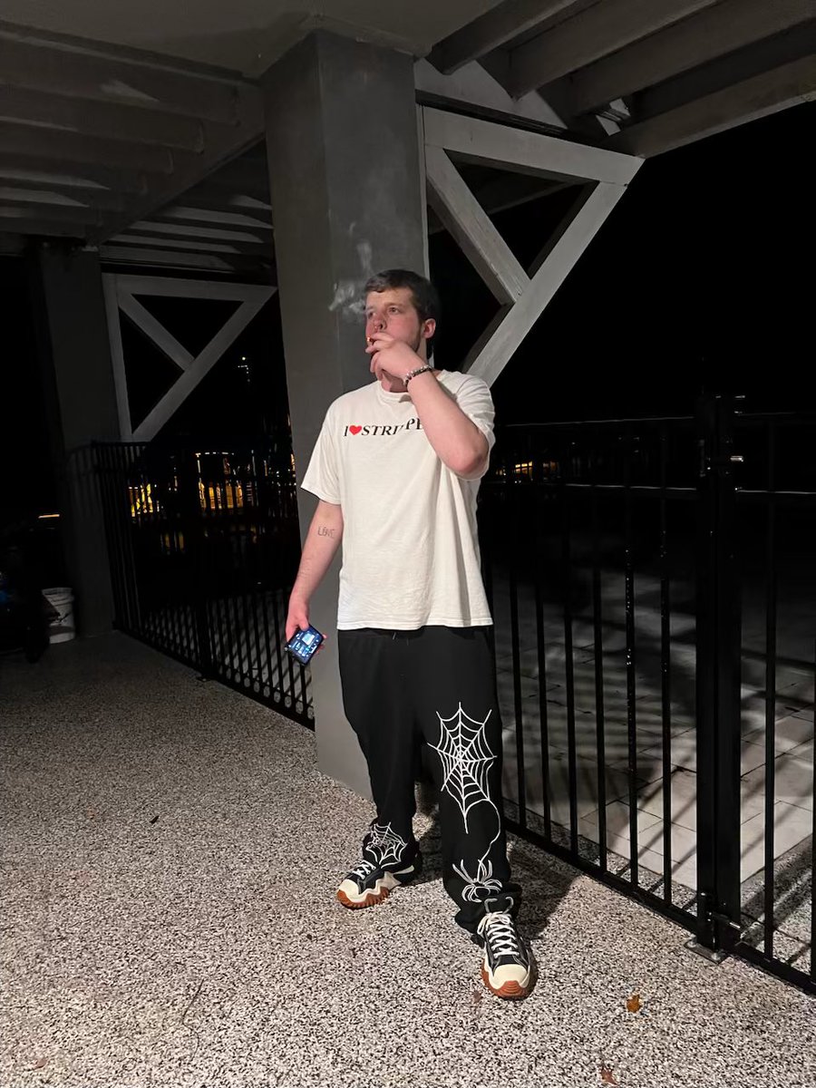 TrapMatt666's tweet photo. Easily the hardest whiteskinned there is https://t.co/5TjNjOQGwj