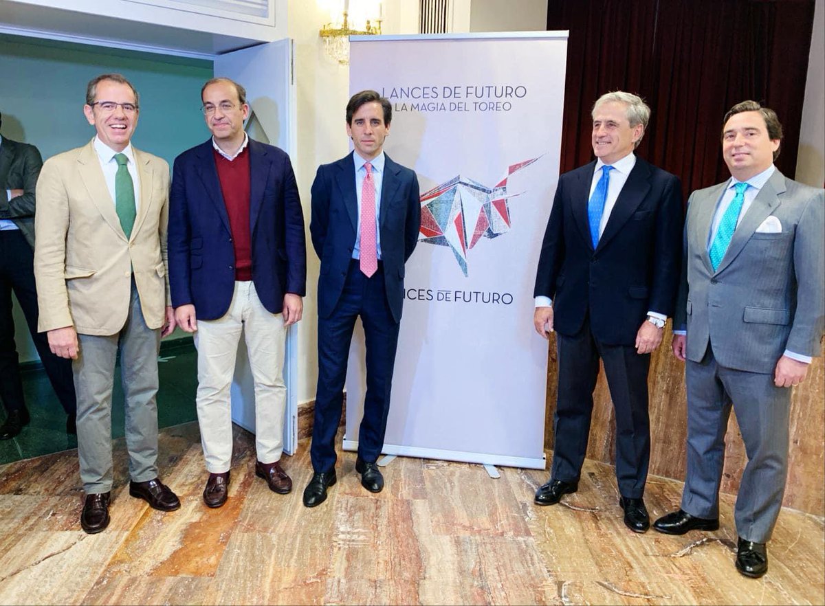 Presentación del Cartel Taurino “Feria De San Fernando 2024” de Cáceres, compromiso de @VOX_Caceres para recuperar la Fiesta Nacional en nuestra ciudad.
Gracias a @MundoRural_EXT  por su apoyo decidido.
GM VOX @Ayto_Caceres