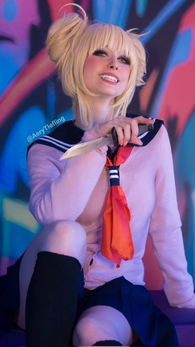 1 pic. Who wins: Yandere or Tsundere?

Cast your vote below ? (it's anonymous, the company won't ever