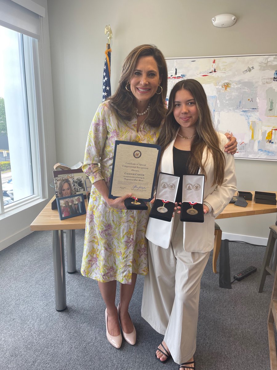 Congratulations to Caleigh Carter for winning the Congressional Gold Award! The award is given to young Americans who demonstrate exceptional dedication to public service, personal development, & physical fitness. Students like Caleigh represent the very best of District 27!