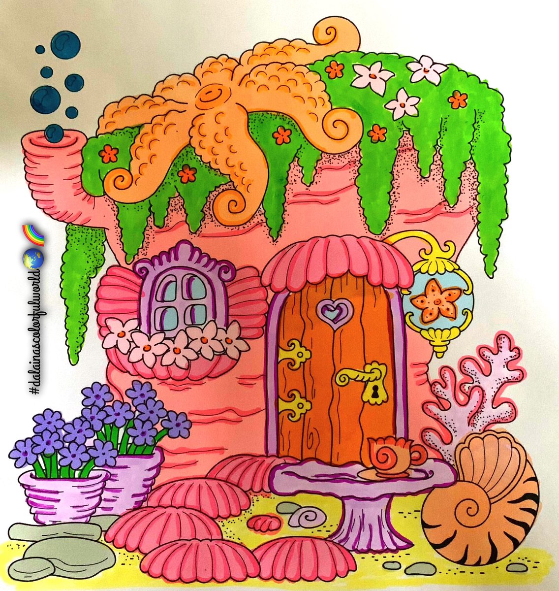 • Done ✔️ from the book #50oceanminiatures 
• Book is by @coloring.art.relax 
• Using #shuttleartmarkers #shuttleart #ohuhumarkers #adultcoloring #dalainascolorfulworld 🌏🌈