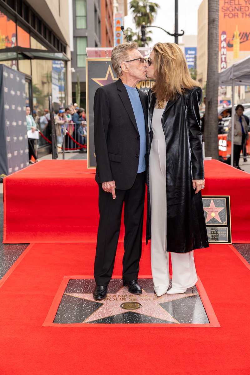 The newest Walk of Famer 🤩 The Hollywood Chamber proudly welcomes Frankie Valli & The Four Seasons to the Walk of Fame! Thank you to the family, friends & fans who joined us for this special ceremony or tuned in to the livestream.

📸 @imagerybyoscar

#frankievalli #walkoffame