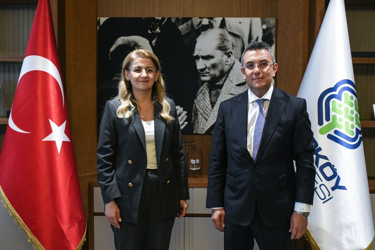 elcin_karaoglu's tweet photo. Bakırköy Belediye Başkanımız Sayın Ayşegül Özdemir Ovalıoğlu’nu ziyaret edip başarı dileklerimi ilettim. 
Bu dönemde Bakırköy’ün Istanbul’un parlayan yüzü olacağına yürekten inanıyorum. Nazik ev sahipliği için Başkanıma teşekkürlerimi sunuyorum @AysegulOzOv https://t.co/JkEFkSJDhX