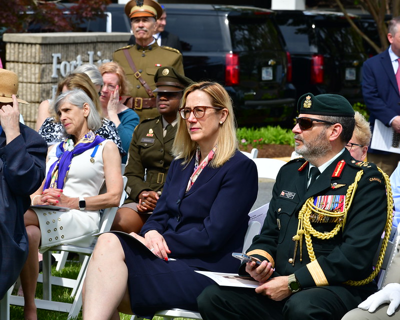 Honoured to join a U.S. Veteran grave marker ceremony recognizing WWI veteran, 🇨🇦 Marie Edmee LeRoux, and her extraordinary service to the U.S. & Canada. As switchboard warriors, LeRoux & the #HelloGirls were the first @USArmy women soldiers and were vital to WWI communications.