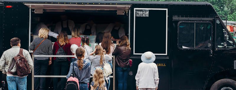 🚚 Before you jump on the food truck bandwagon as a business owner, there are a lot of things to consider to get started. Head over to our blog to check out these tips for buying a food truck! 🍔🥪

brnw.ch/21wJs9U

#CommercialTruckTrader #FoodTruck