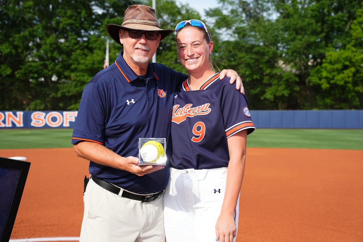 Forever an Auburn Tiger. 

Thank you Coach Dean for your dedication to Auburn Softball!

#WarEagle