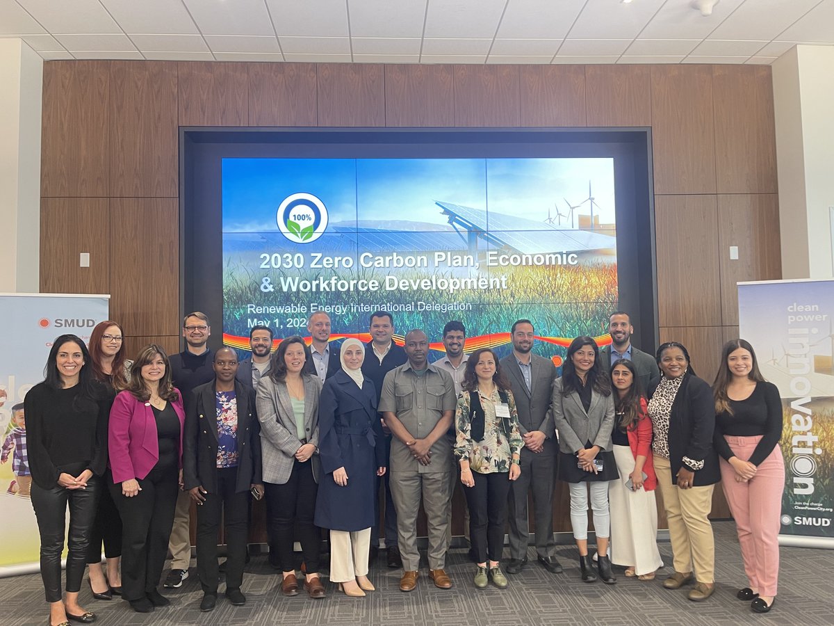🌍 🌱 This week, we welcomed sixteen participants from various regions to our IVLP program, where they learned about U.S. clean energy policies. 💡 From economic growth to environmental sustainability and security, they explored it all!