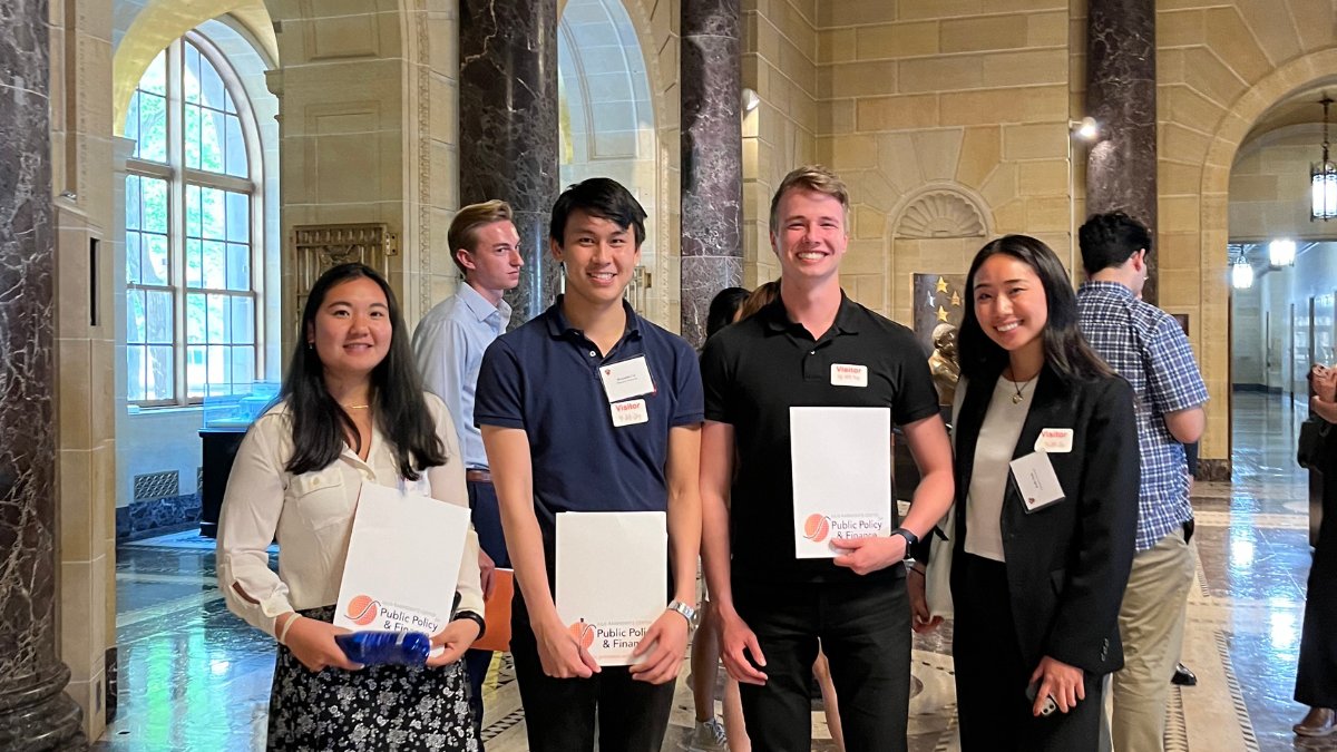 On 4/29, students from @PrincetonBCF and @JRCPPF made a trip to Washington, D.C. They met with alumni at high levels of government and explored diverse opportunities! Learn more about their experience here: bit.ly/3y4Exje
