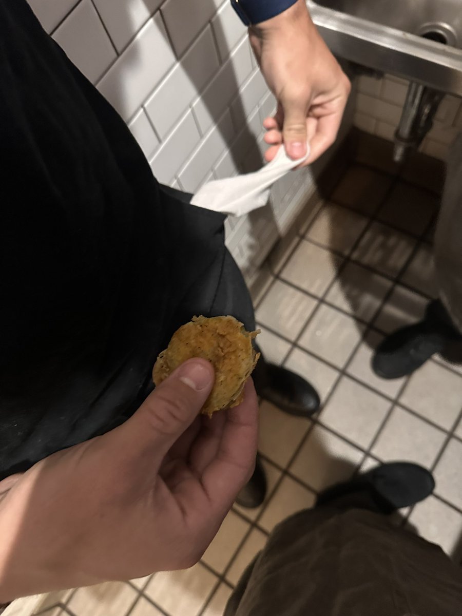 Busser at work pulling fried pickles out his pocket smh 🥒