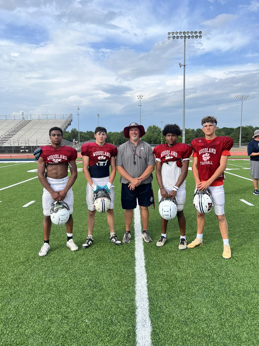 Woodland Wildcat Spring Practice; Day 5 Players of the Day…Christian Cothran, Cam Williams, Xavier Darby, JD Trail. Had a GL Scrimmage to end the week and yes some slobber was swapped! 🤔😳😂
#ChasingGreatness #DareToBeGreat