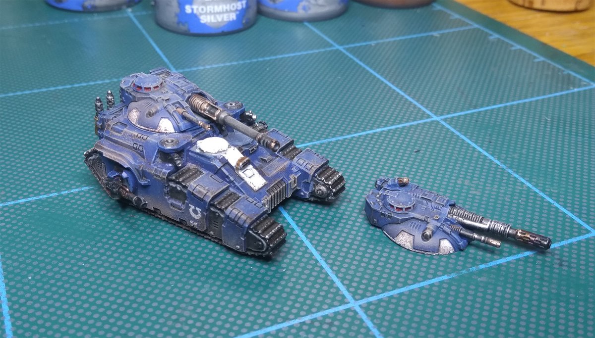 Been on a bit of tiny tank painting spree these past couple of weeks. 
But now I'm all out of tiny tanks, sadly. 

#PaintingWarhammer #Warhammer40k #warhammer30k #WarhammerCommunity #warmongers #paintingminis
