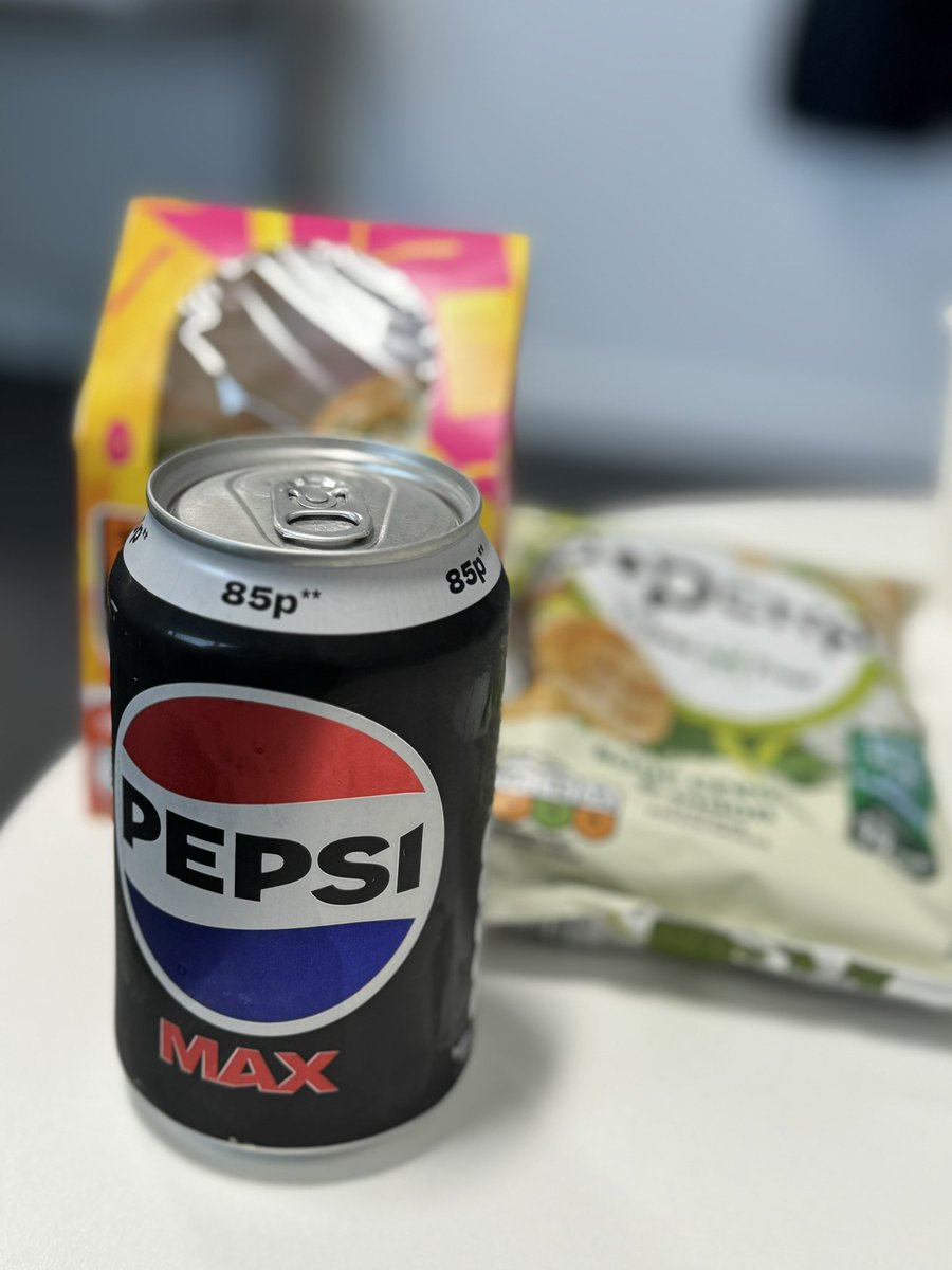 I don’t know what I was most impressed by… 

…the @BentleyMotors & 1960s Batmobile ice cream van in reception 😍

…the @PepsiMaxUK bought by Dan Thomas CEO for my lunch❤️

…or the inspirational @CreweUTC Principal & @newstla1 CEO at The Learning Partnership (TLP) ⭐️