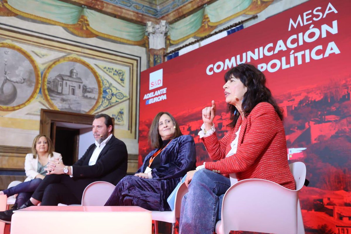 En la escuela del PSOE de Castilla y León en Salamanca hablando de comunicación política.