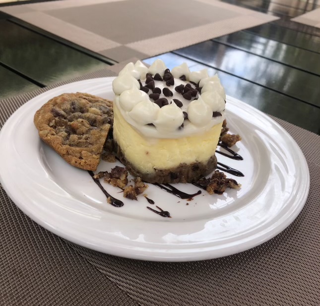 2TreeClaremont's tweet photo. "Every day is a good day for cheesecake"! So stop by the #doubletreeclaremont for yours today!  Available at #TheOrchardRestaurant in our Courtyard or our #MadeMarket in our Lobby. #doubletreecookiecheesecake #cheesecakelovers #foodie #fridaymood #doubletreebyhiltonclaremont https://t.co/wuFGt7S4h0