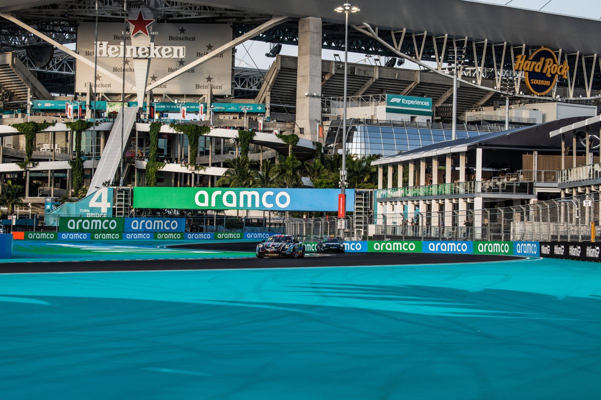 In just 35 minutes FP1 for the #PCCNA at the #MiamiGP will get underway and we will have live updates for the session so follow us to miss nothing!