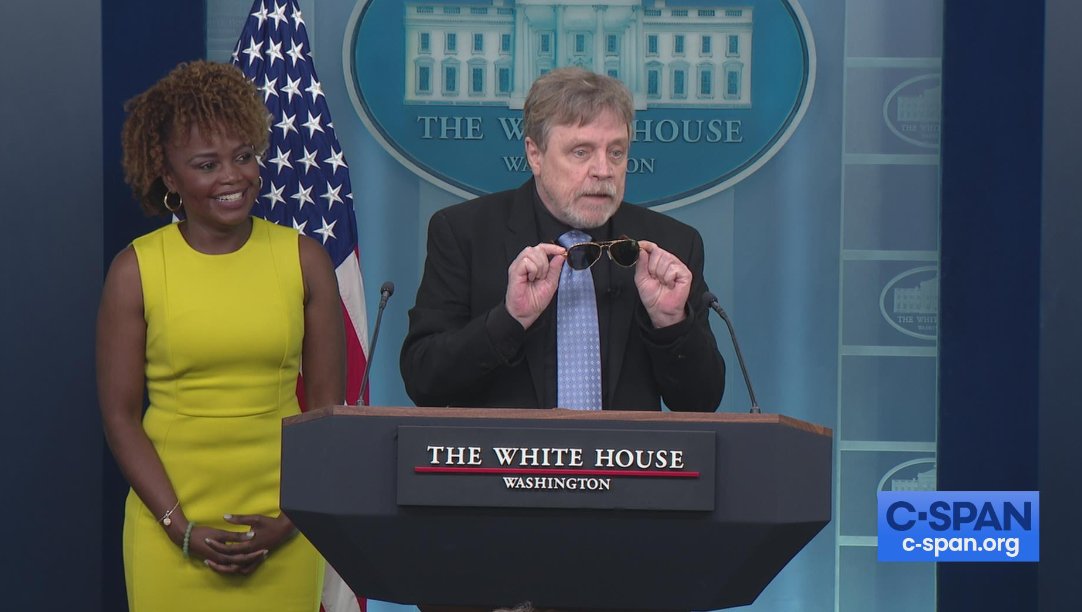 Mark Hamill briefs the White House press corps ....