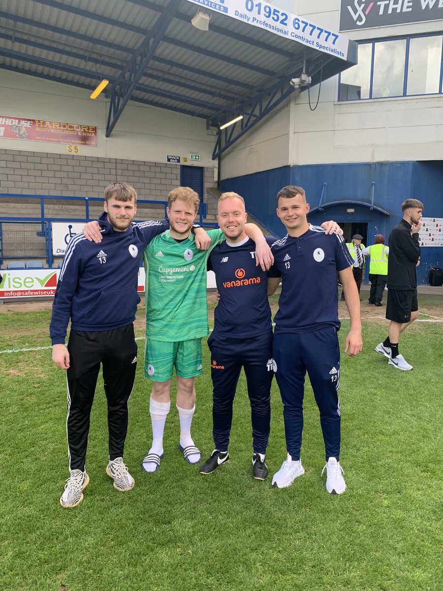 Time to take a step back into club football⚽️

I’m looking to join a club next season to be Head of Goalkeeping ⚽️ 

I’m based in the North East (Whitley bay) and I’m open to offers

Would be greatful if anyone would be able to retweet or share this to contacts ❤️