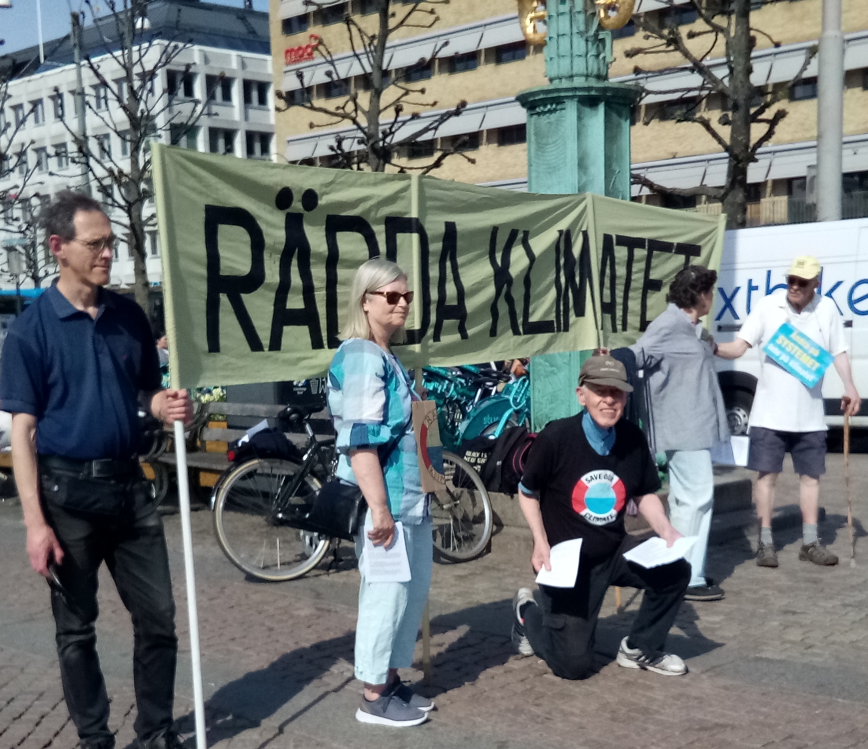 #FridaysForFuture på Gustaf Adolfs torg i Göteborg 3 maj <a href="/FFF_goteborg/">Fridays For Future Göteborg</a>