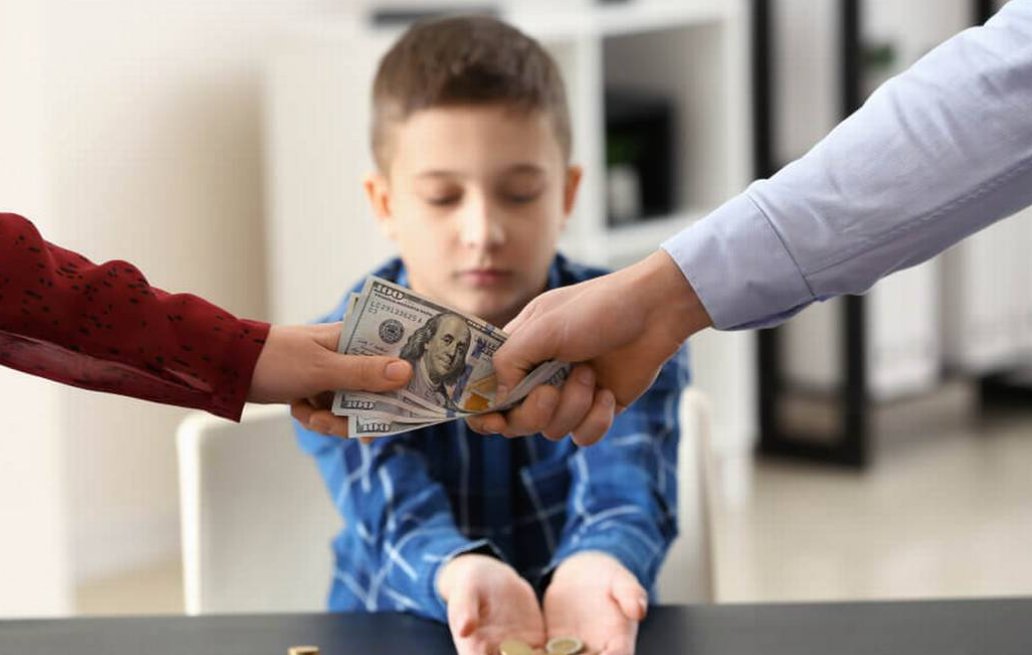 🚨 ¡Atención padres y madres! 📣 Los Tribunales Federales acaban de sentar un precedente crucial en materia de pensiones alimenticias. 💼⚖️

En un caso reciente, dos menores de edad, representados por su madre, demandaron a su padre por alimentos. 👨‍👩‍👧‍👦💰 La clave del asunto: ambos