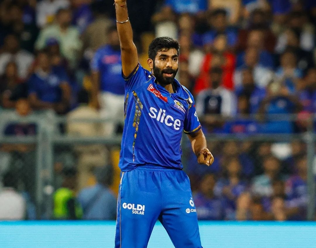 If you can't chase 170 at Wankhede with 8 batters in the team then sab doob maro chullu bhar paani mein. Jasprit Bumrah deserves a better team.