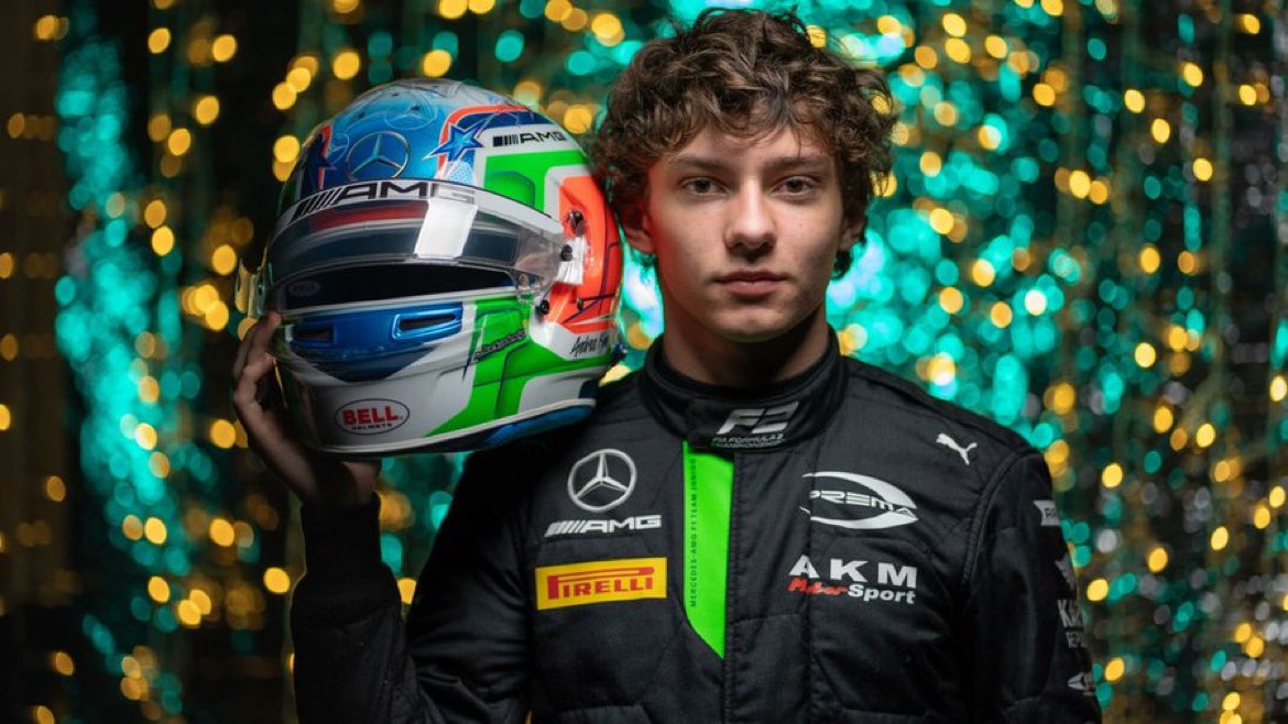 Selon Will Buxton et Julien Febreau, Mercedes a demandé à la FIA l'autorisation pour Kimi Antonelli de courir en F1 avant ses 18 ans. Il a déjà tous les points pour sa superlicence.