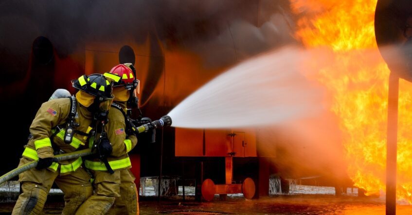 Major Causes of Industrial Fires and Explosions...
LEARN MORE... tasfire.com/causes-of-indu…

#fireprotection #fireservices #fireprotectionservices #firesuppression #firealarms #sprinklersystems #fireextinguishers #smokedetection #securitysystems