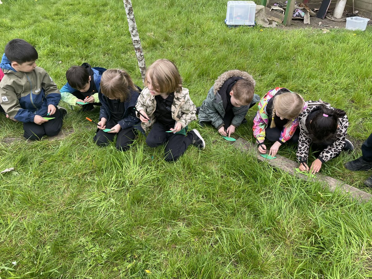 Happy forest school Friday! To celebrate ‘All Things Bright and Beautiful’ we made our own herbal tea using herbs and plants from our natural environment 😍 🌿 🌱 #eyfs #playislearning #outdoorlearning #forestschool #nature #thenaturalworld