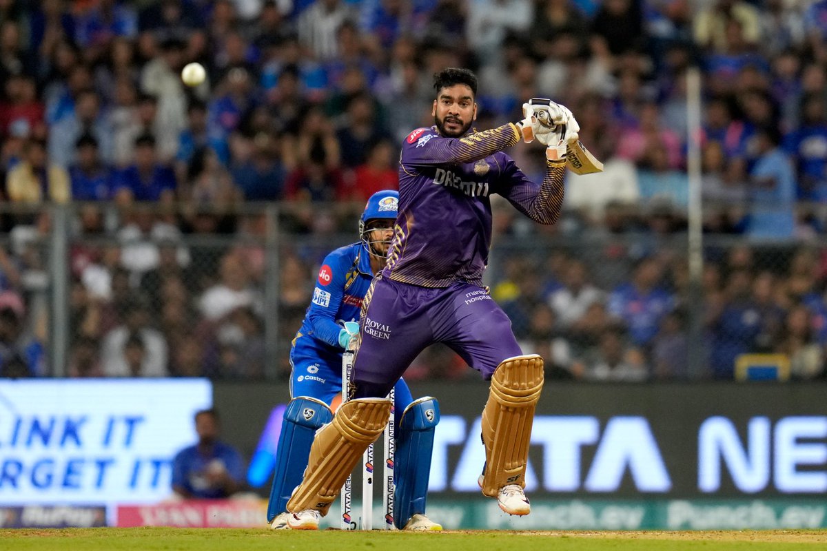 First win in 12 long years at the #Wankhede for @KKRiders! #Starc showed what he is capable of with a magnificent exhibition of fast bowling and the spinners chipped in beautifully. But take a bow Venky Iyer and Manish Pandey! Top partnership that was! #KKR all the way... 🏏💜…