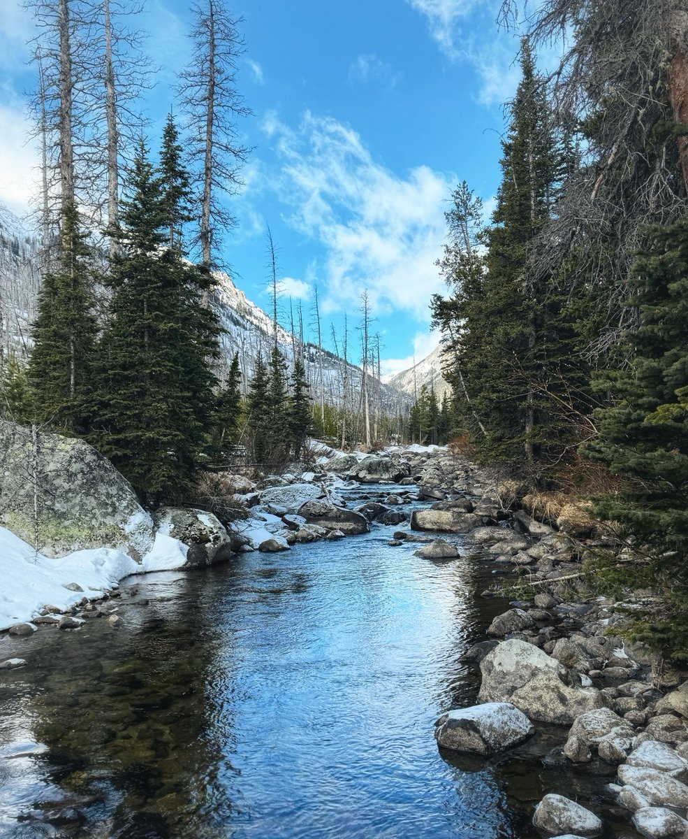 My turnaround point for yesterday’s #hike … nice and brisk back up in there…sure is pretty country 😎❄️ #keepitwild