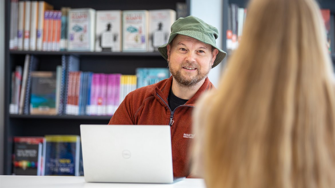 Yn byw neu’n gweithio yn Abertawe? 🤔 Mae Coleg Gŵyr Abertawe yn falch o gynnig amrywiaeth o gyrsiau am ddim trwy brosiect Sgiliau ar gyfer Abertawe, sy’n ceisio bodloni galwadau datblygol yr economi leol. Dysgwch ragor am y prosiect ➡️ bit.ly/3UKX243