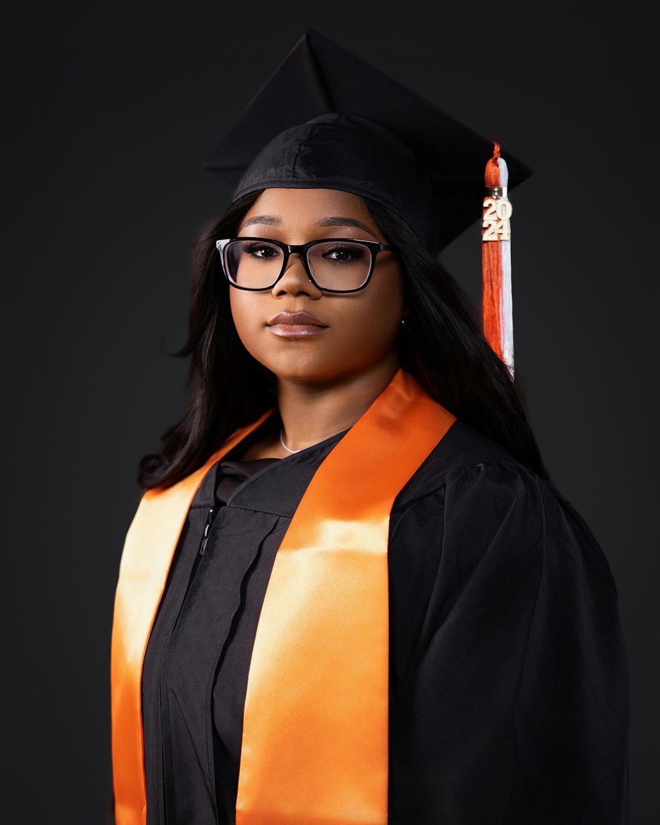 Camryn🖤 tweet media