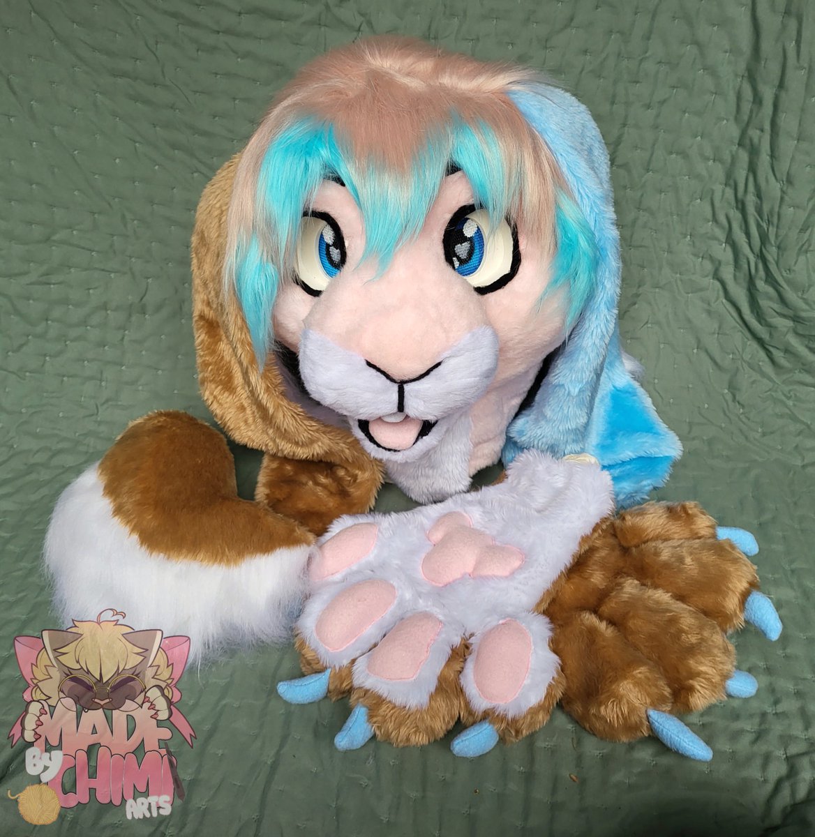 MadeByChimi's tweet photo. @_Neffertity_ I am a very novice furmaker and I charge $450 USD for the base price of a mini partial 😅

But in general, makers usually charge between $3500 usd to $5000 usd for a mini partial x33 https://t.co/XJ3pabjR1z