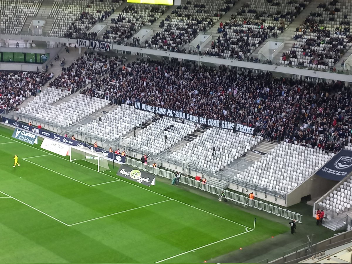 'Un virage sans passion pour un club sans projet' #FCGBACA